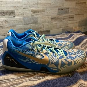 Kobe 9 hyper cobalt size 13